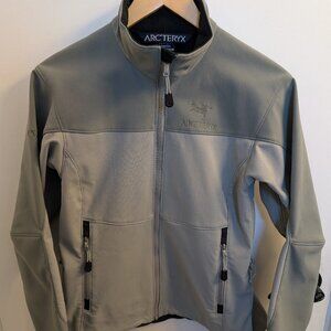 ARC'TERYX grey Jacket/Coat Windstopper - size small